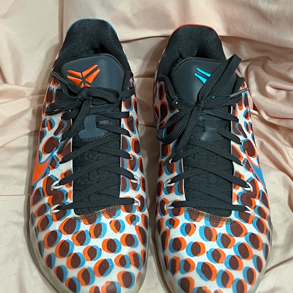 Men’s Nike Kobe XI 11 Low 3D Basketball aqua and orange Polka-dot shoes size 13